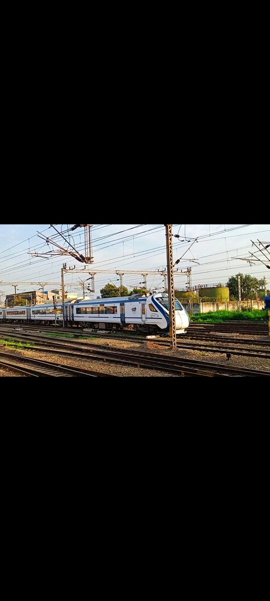Trains: Where beauty meets the journey.... 🚆 🚂 
.
.
#VandeBharat #IndianRailways #vandebharatexpress