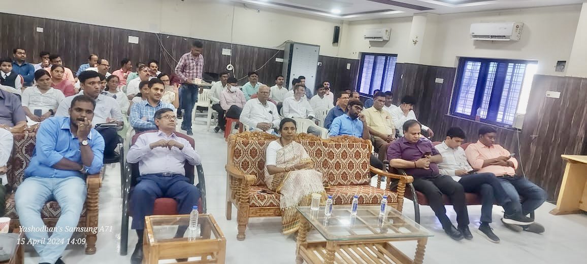 Smt Neeti Sarkar, Divisional Railway Manager/Nanded paid rich tributes to the father of the Indian Constitution Dr. B.R. Ambedkar on his 133rd birth anniversary celebrated by Nanded division at Main Auditorium, DRM office, Nanded @RailMinIndia @SCRailwayIndia