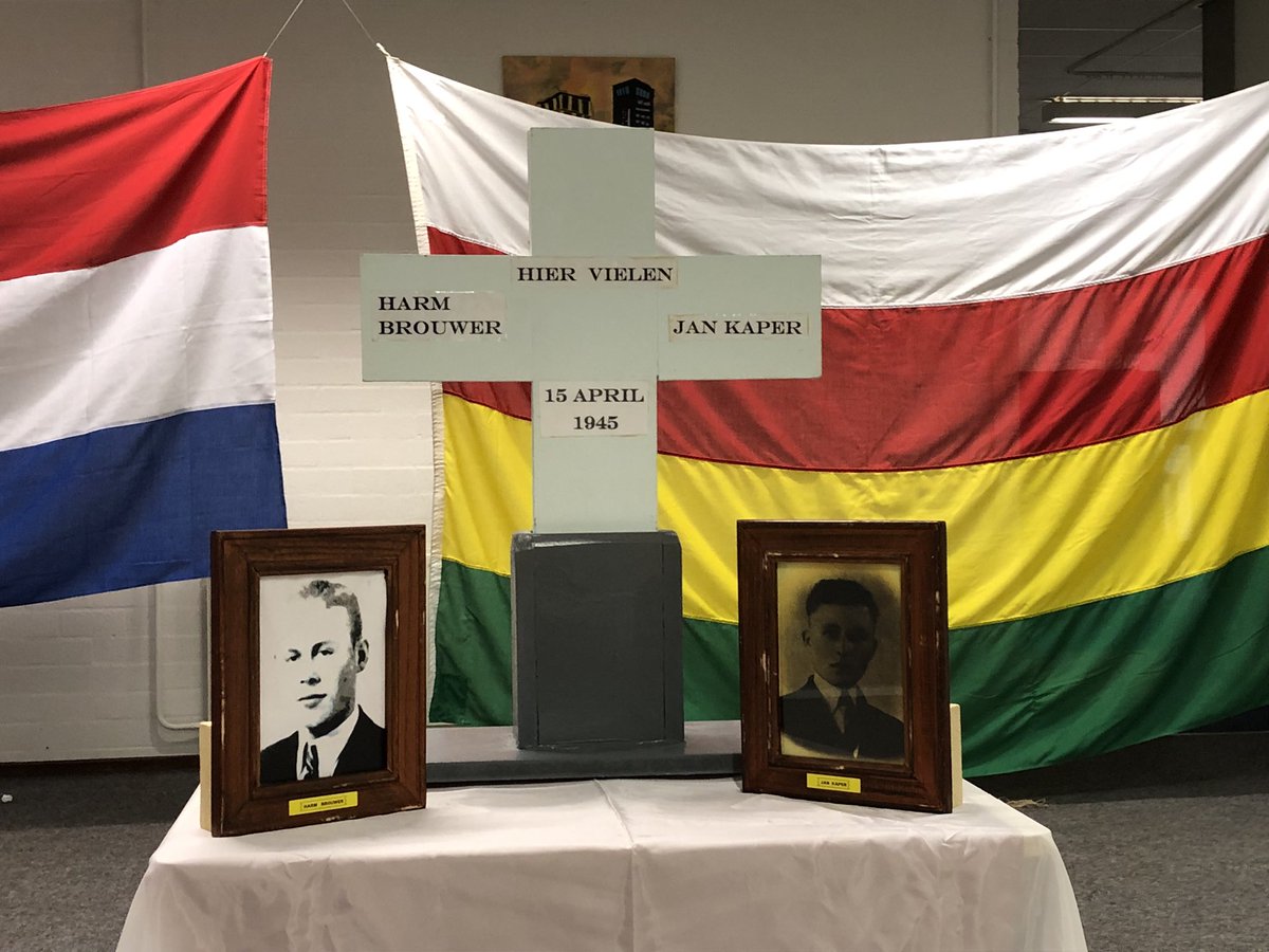klaasagricola's tweet photo. Vanmiddag aanwezig bij de herdenking dat Dantumadiel 79 jaar geleden is bevrijd van de Duitse bezetters. De herdenking vond plaats door de bovenbouw van “De Wingerd “ die het monument van de gevallenen op die dag van Harm Brouwer en Jan Kapersma hebben geadopteerd. https://t.co/RwY8pzKj6e