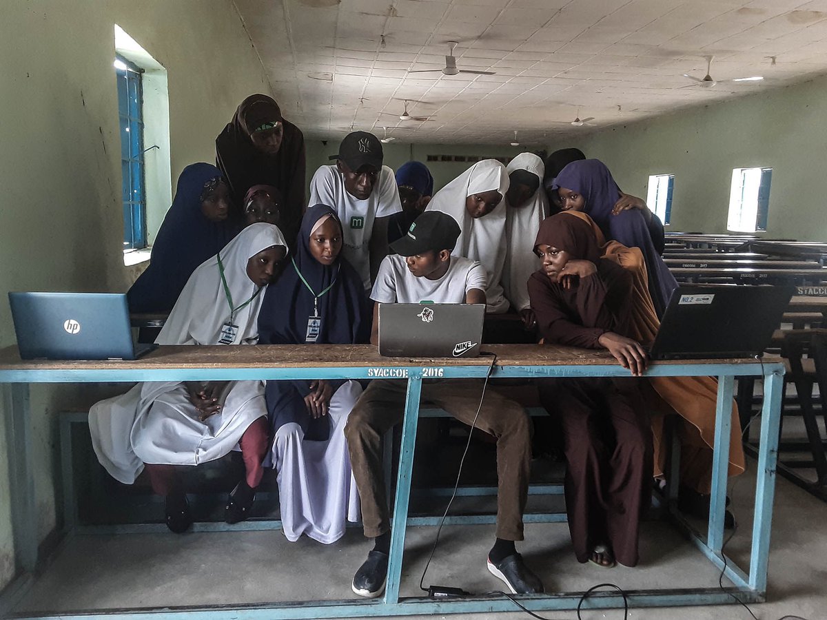 To get into university, Nigerian students must take an entrance test. Since 2015, this test has been computer-based – locking out those who’ve never used computers in school or at home. group of volunteers is trying to bring some of those candidates back. bit.ly/4cTs2H3
