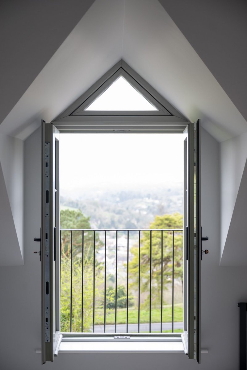 Embracing SPRING: The right windows illuminate your home with natural light, according to The Residence Collection improve-magazine.co.uk/embracing-spri… @residence9