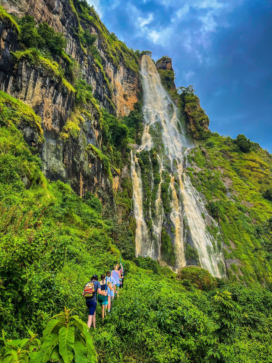 Good evening. Uganda is no doubt the most beautiful country. Wanale waterfalls view from the bottom. 🇺🇬🇺🇬🇺🇬🇺🇬🇺🇬🇺🇬🇺🇬🇺🇬🇺🇬 Location 📍 Mbale city! #VisitUganda #ExploreUganda