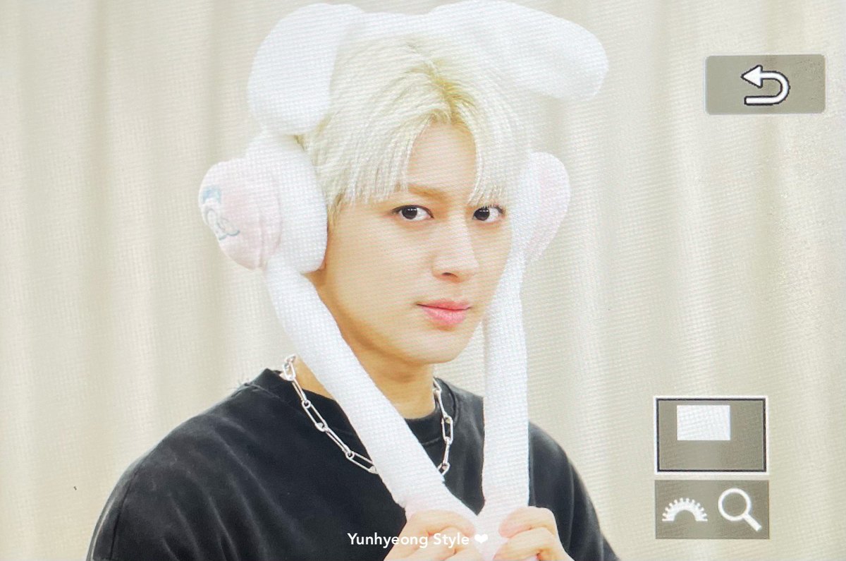 YH_ppp's tweet photo. 240415 대면 사인회 카와이이3
#iKON #아이콘 #윤형 #송윤형 #SONG #Yunhyeong #ユニョン https://t.co/EU0pc54ZRI