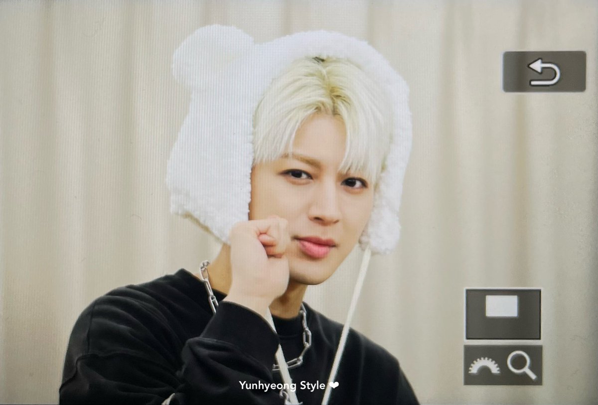 YH_ppp's tweet photo. 240415 대면 사인회 카와이이3
#iKON #아이콘 #윤형 #송윤형 #SONG #Yunhyeong #ユニョン https://t.co/EU0pc54ZRI