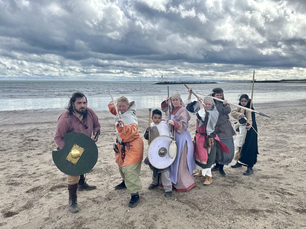 Thank you to The Historical Living Company for their spectacular visit to #newbigginbythesea this past Saturday, 13th April! 
Read more- newbiggintowncouncil.gov.uk/news/
#LivingHistory #Newbiggin #HistoryComesAlive  #newbiggin #northumberland #northumberlandcoast #visitnorthumberland