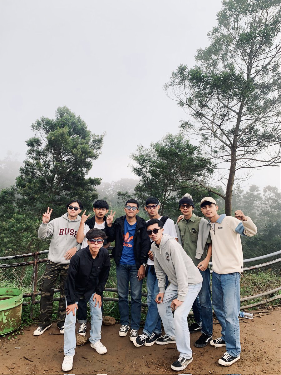 RianRag3's tweet image. Libur panjang telah usai 🕊️