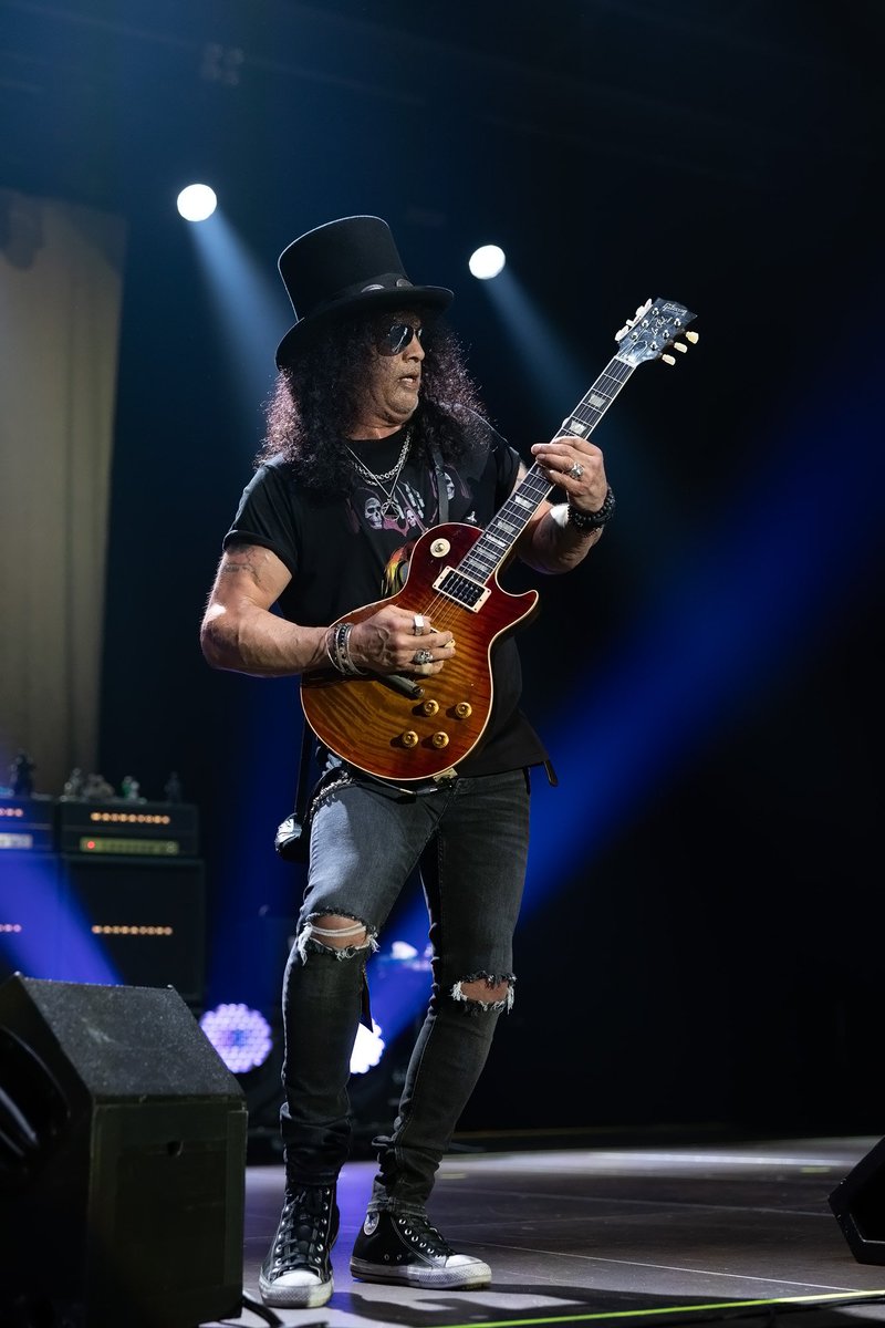 SlashArmy_ARG's tweet photo. ⚡ SMKC en Hamburgo, Alemania 🇩🇪 | 11/04/24
📸: Frank C. Dünhaputt
•
•
•
#slash #sporthalle #theriverisrisingintour https://t.co/Zliv7RnLti