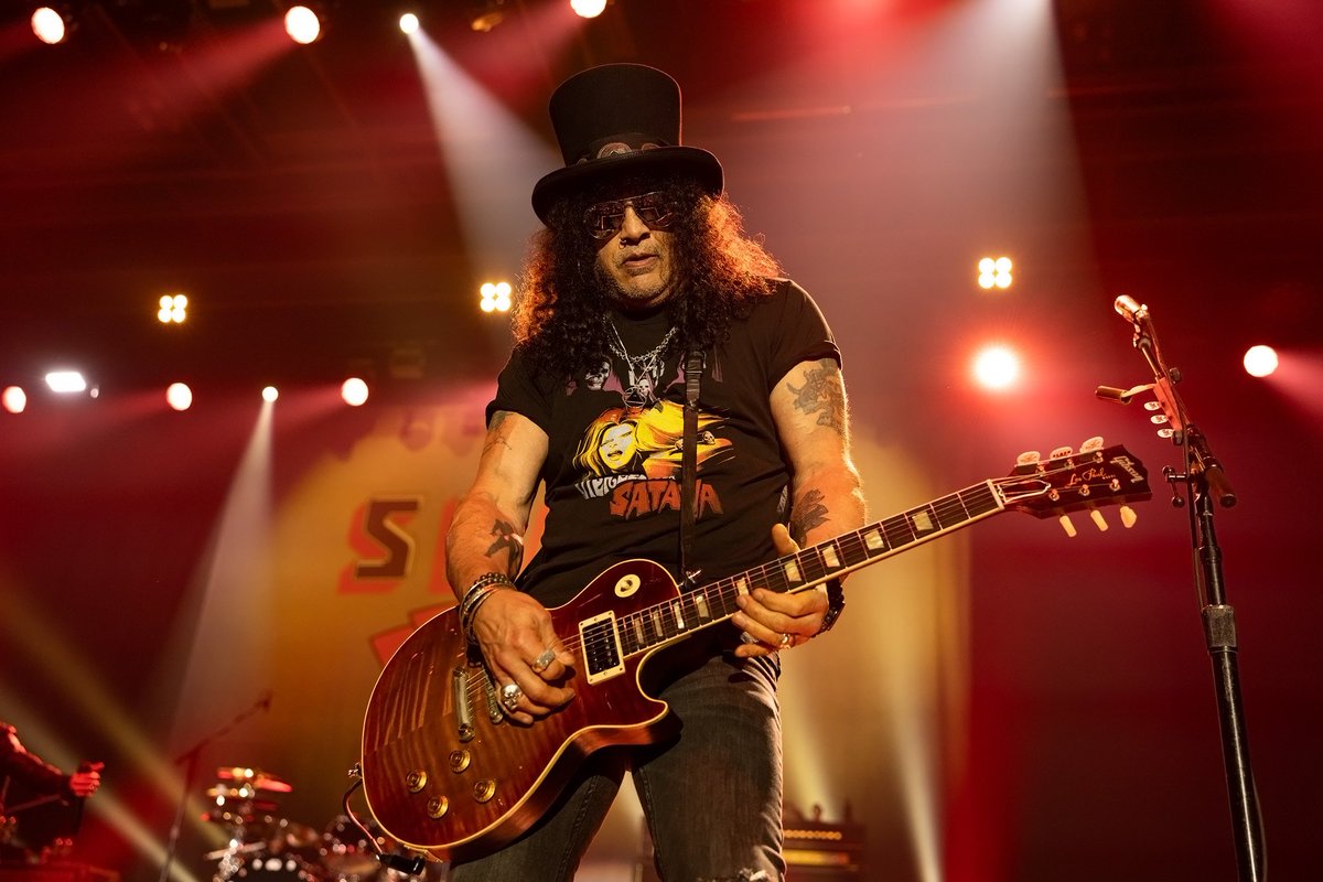 SlashArmy_ARG's tweet photo. ⚡ SMKC en Hamburgo, Alemania 🇩🇪 | 11/04/24
📸: Frank C. Dünhaputt
•
•
•
#slash #sporthalle #theriverisrisingintour https://t.co/Zliv7RnLti