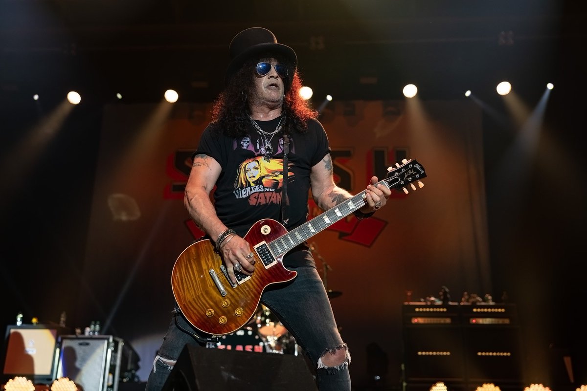 SlashArmy_ARG's tweet photo. ⚡ SMKC en Hamburgo, Alemania 🇩🇪 | 11/04/24
📸: Frank C. Dünhaputt
•
•
•
#slash #sporthalle #theriverisrisingintour https://t.co/Zliv7RnLti