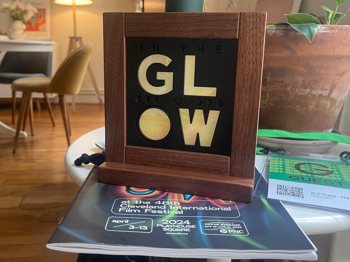 tjogradypeyton's tweet photo. Exciting news: "Room Taken" wins Best Short Film at Cleveland Int'l Film Festival! With 4000+ entries, we're now eligible for the @TheAcademy awards in 2025. Huge thanks to our crew, cast, CIFF, funders @ScreenIreland , and @culture_ireland for their support. @vicofilms https://t.co/VG7Yc0HNO1