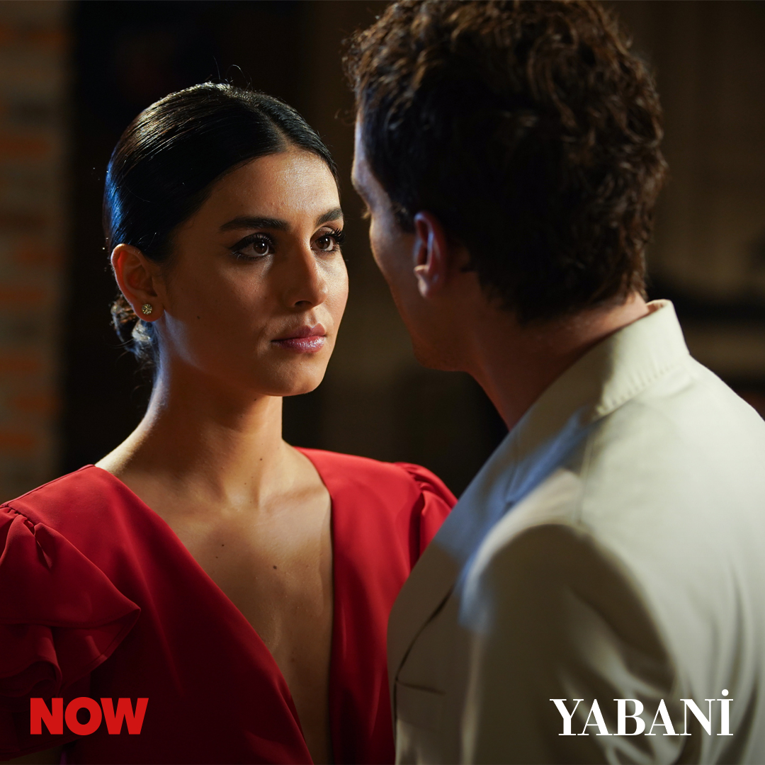 yabanidizisi's tweet photo. Bu fotoğraflar kalbimizin ritmini değiştirdi! 
#AsLaz 🖤

#Yabani yeni bölümüyle Salı 20.00’de NOW’da.

@nowtvturkiye @bertanasllani @rojbinerdn https://t.co/Z07R4U415y