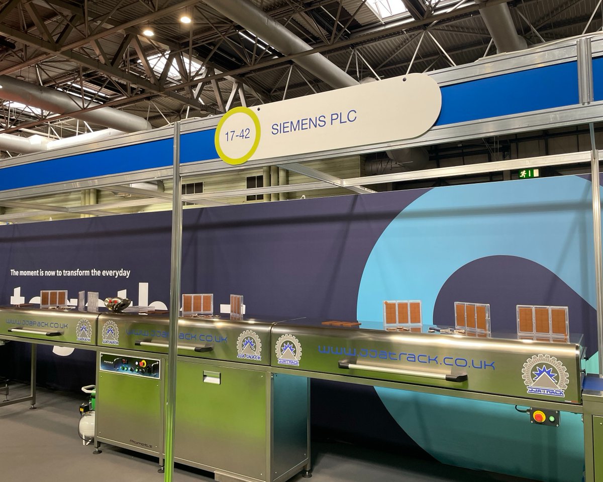 Day 1 at @MACHexhibition 2024 is underway! JJA Snack joins our stand showcasing how Siemens technology is used within chocolate manufacturing 💡 Come and find us in Hall 17, Stand 42, to learn about careers at Siemens and sample some chocolate 🍫 #MACH24 #MACH2024