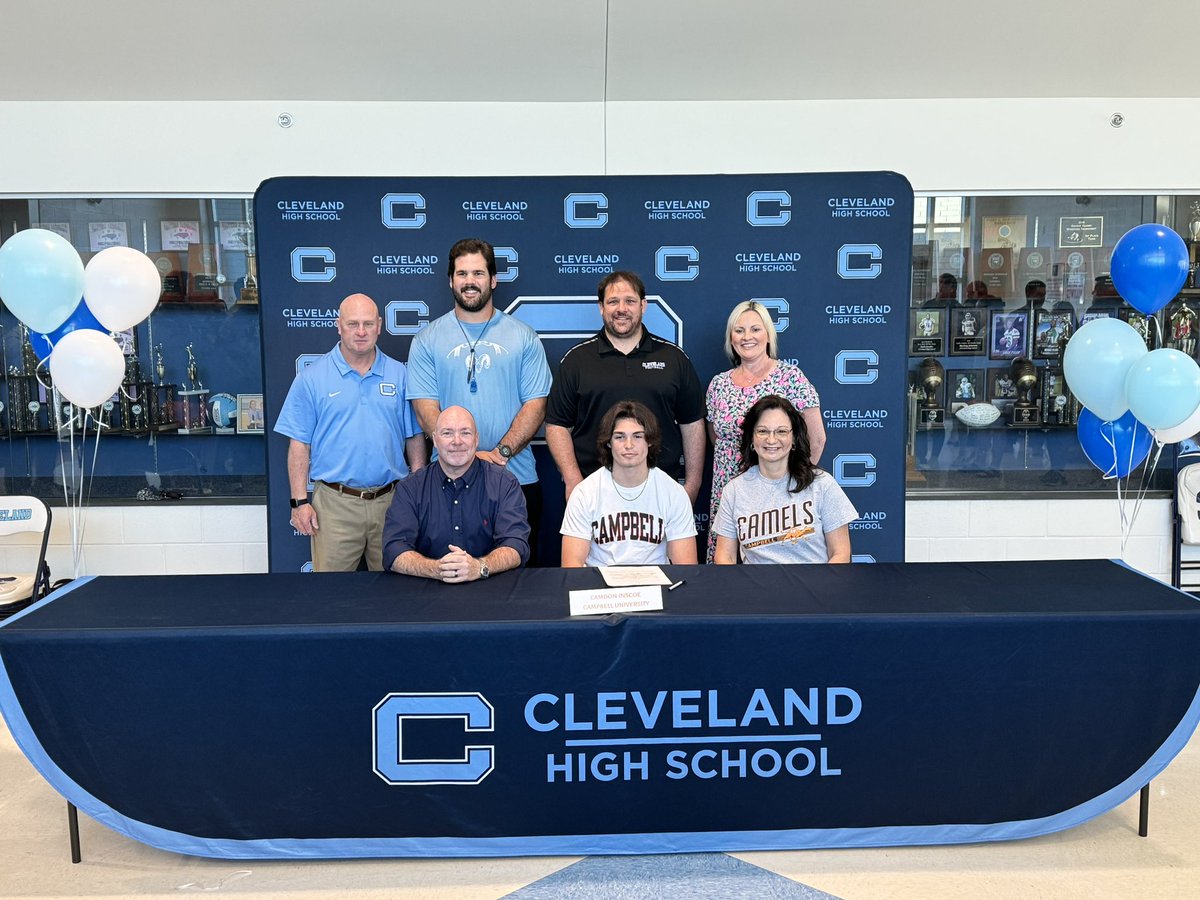 cvhsftbl's tweet photo. Congrats to the Football players that signed today to continue their athletic and academic careers!
@LandonInscoe - @GoCamelsFB 
@CamdonInscoe - @GoCamelsFB 
@zacharyH_12 - Averrett Football https://t.co/bamulouj8v