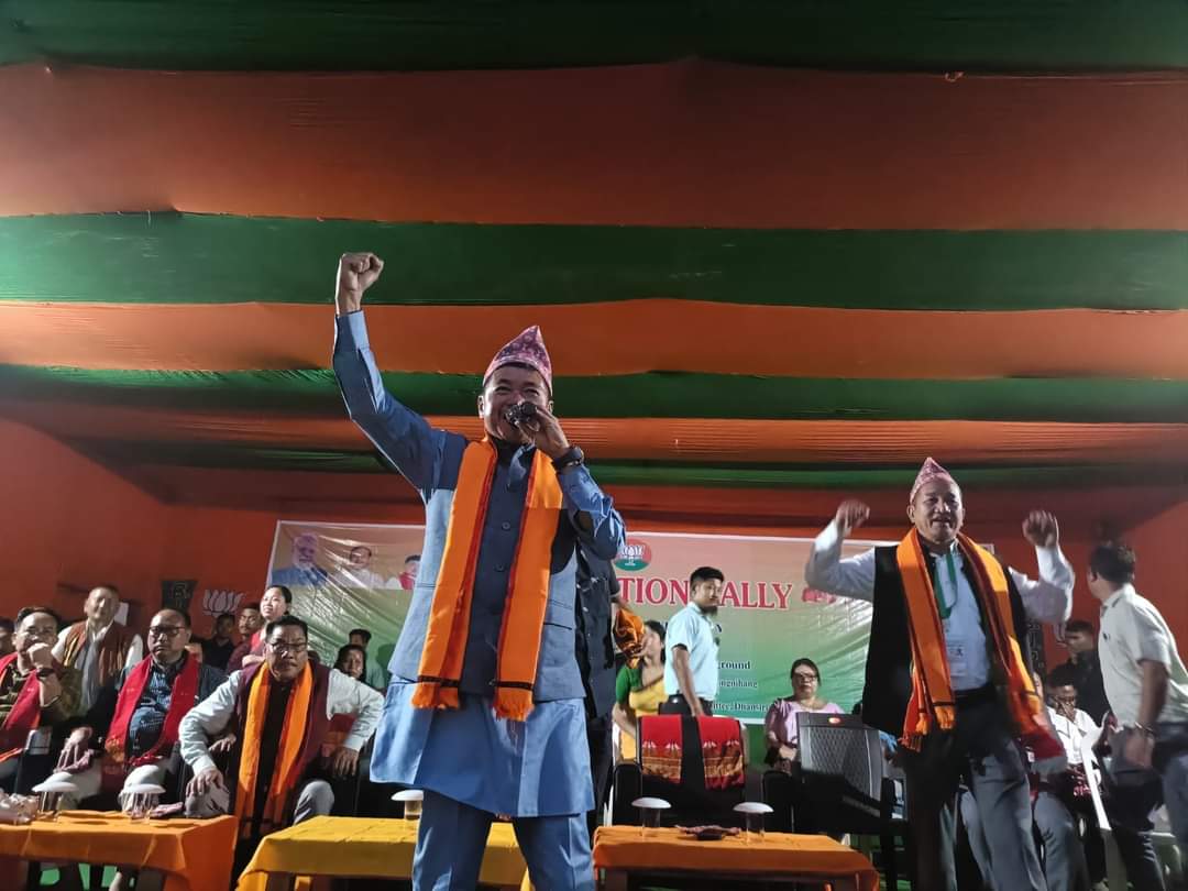 TuliramRonghang's tweet image. This is an election for Hon'ble Prime Minister Shri @narendramodi Ji, this is an election for #Autonomousstate of #KarbiAnglong and #DimaHasao.This is an election for all round development. People want Change, development.
Juthai 🙏

@himantabiswa
@Bhabesh_KalitaR