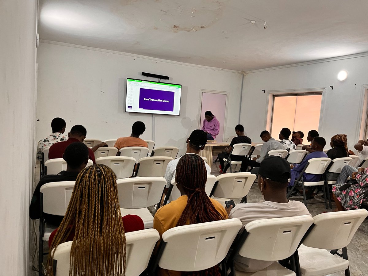 Timothy_Ovie's tweet photo. We enjoyed chatting about the Dencun upgrade, and doing a live transaction on both Blockchains while discussing its possibilities. π
We also talked about Dabl Club - A third space for developers to learn, launch, and grow on Polygon. β¨
#PolygonGuildDelta https://t.co/UfJfpSIplV