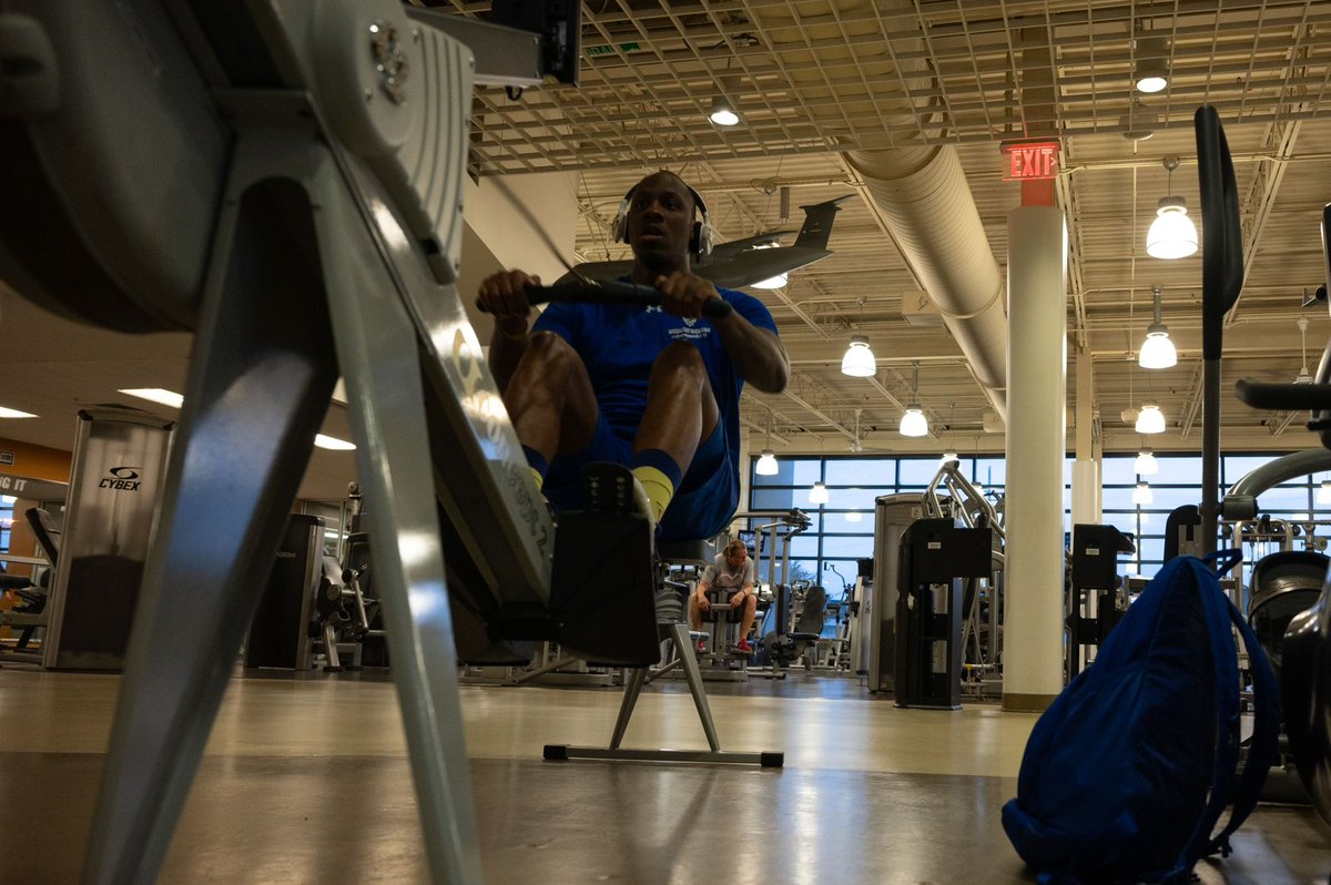 BigJQker1911's tweet photo. The grind don’t stop … blood sweat and respect… 💪🏾💪🏾💪🏾💪🏾#pushthepace https://t.co/Zilkjox3G3