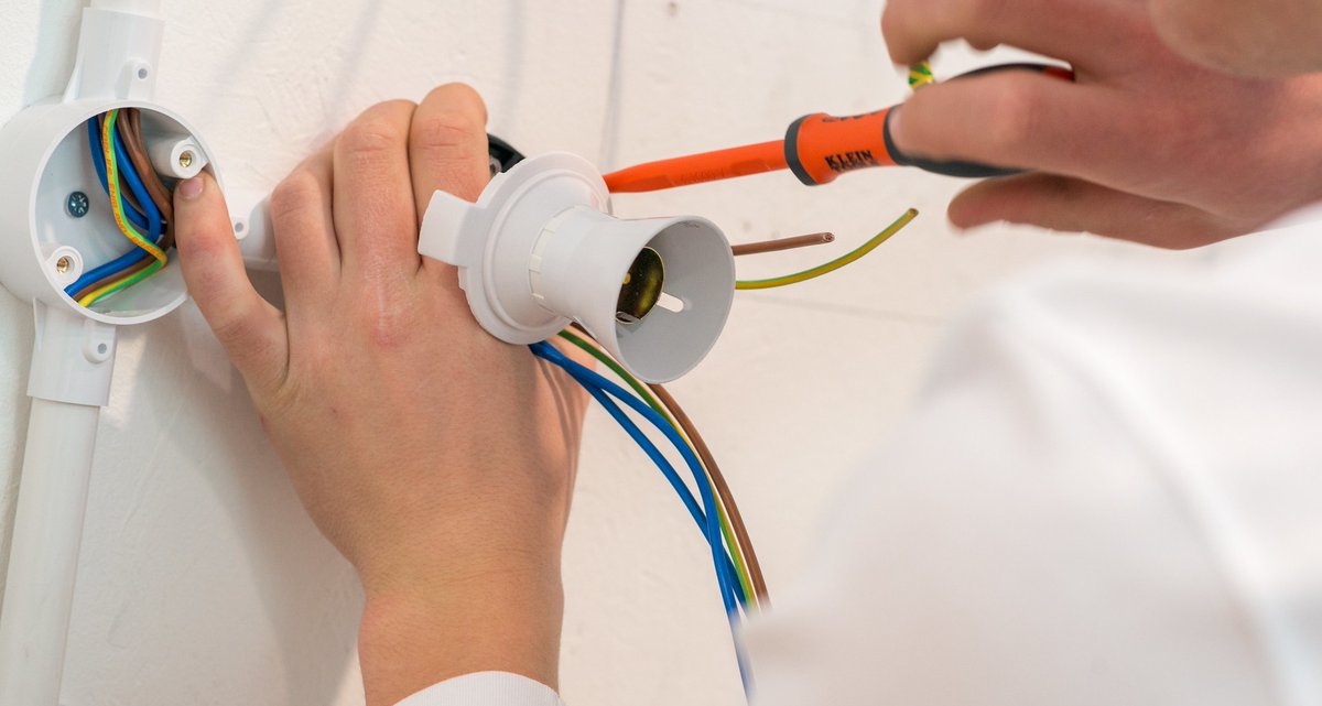 Our insulated building wires provide secure, reliable power to buildings and structures. Check out our portfolio, which includes products suitable for all domestic wiring circuits found in a typical home: uk.prysmian.com/markets/electr….