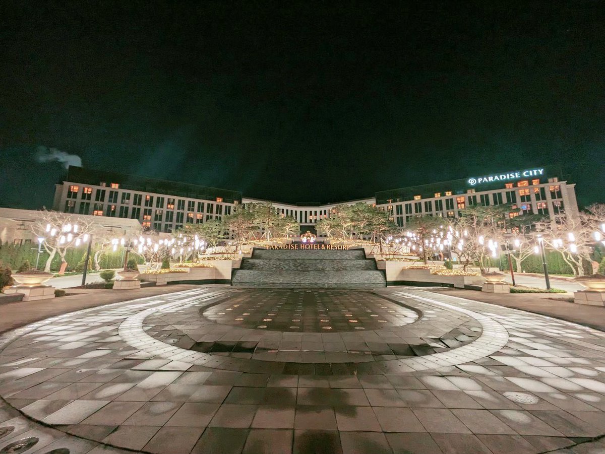 lll_0moti's tweet photo. 韓国パラダイスシティ&amp;明洞に行ってきました🇰🇷

VIPルームのカジノも、バイキングも最高でした。
個人的にはあと200回くらいスパ行きたい。
3日間(実質4日間)ずっと快晴で、私も夫もまじで天気に恵まれてるなと改めて痛感…

絶対また行きます✈️

#パラダイスシティ
#パラダイスホテル https://t.co/aZRoVQgvmw