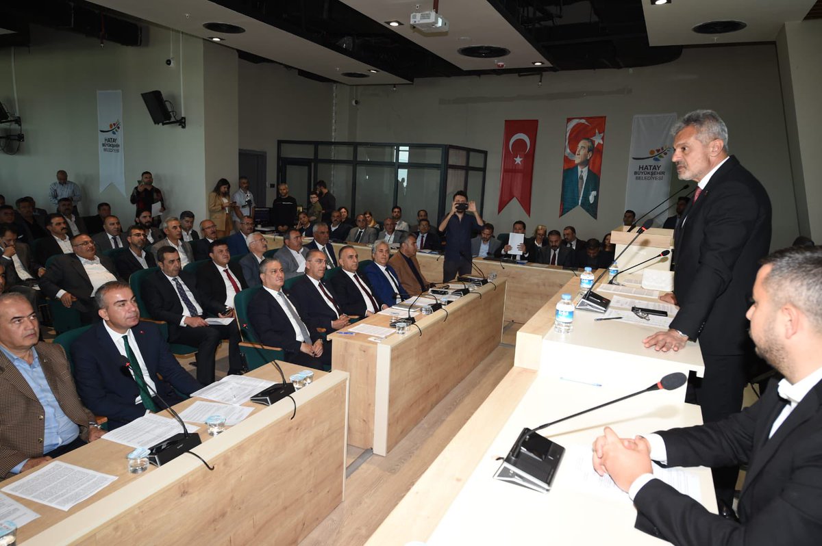 bekiraltantr's tweet photo. Hatay Büyükşehir Belediye Başkanımız Sayın Mehmet Öntürk başkanlığında, Büyükşehir olağan meclis toplantısını gerçekleştirdik.

Yeni dönemin ve alınan kararların ilimiz ve ilçemiz için hayırlara vesile olmasını diliyorum. https://t.co/oKlsHCHDaN