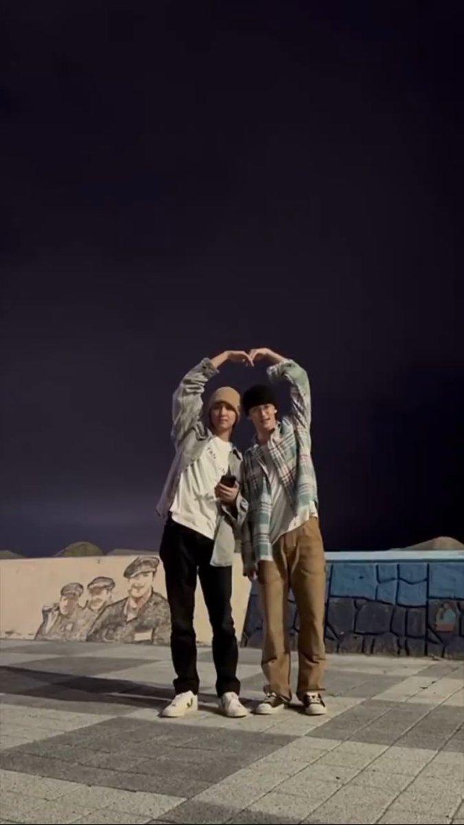 2mkhc's tweet photo. 마크해찬이 위기를 극복하는 법 https://t.co/5lBZ5s792L