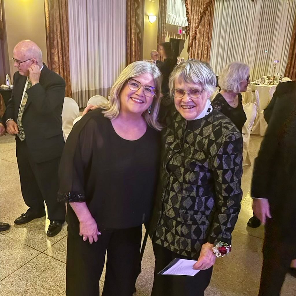 Had a blast at the Abruzzo in Festa Dinner Dance celebrating the Honourable Justice Frank Iacobucci! Thanks to the Federazione Abruzzese di Hamilton for another wonderful event!