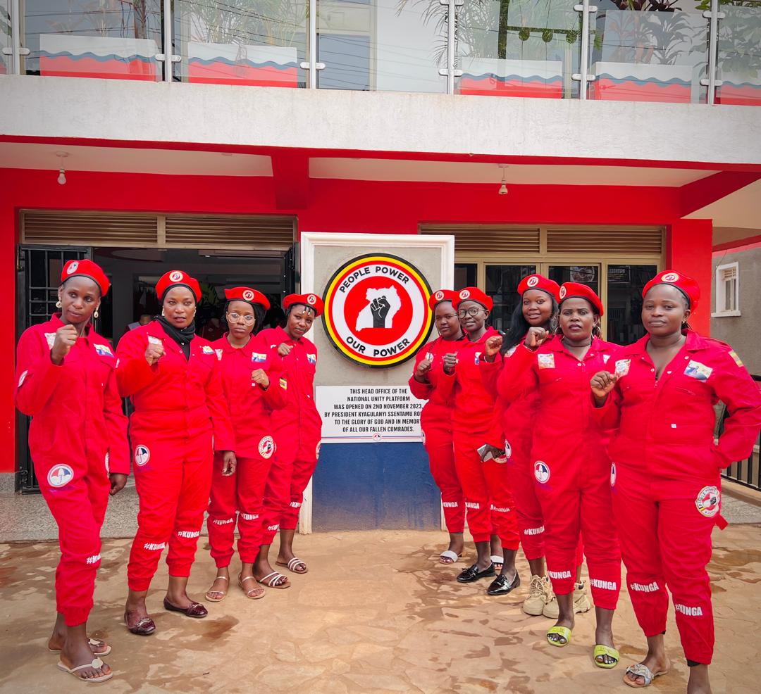 Namutyaba1's tweet photo. National Country Wide tour loading........
Tomorrow Makerere Kavule to officially welcome new converts. (Abalokose begaane sitaani.)
#SheUnit✊ https://t.co/wnIiQ31ySC