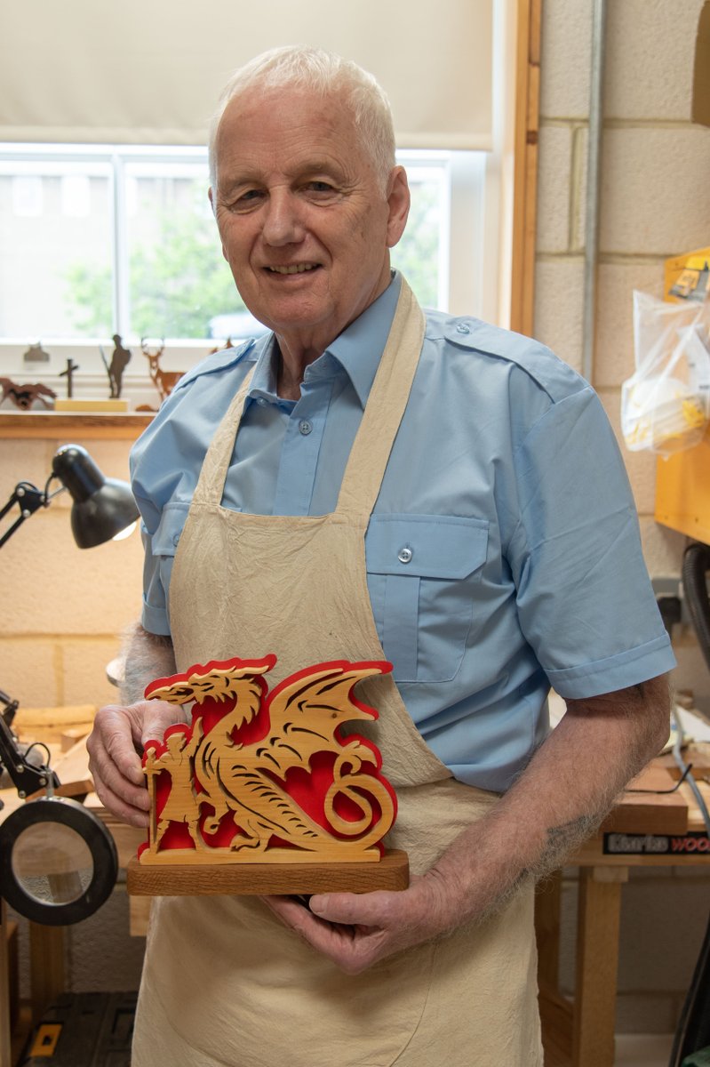 Bringing you some of the wonderful creations from the Chelsea Pensioners this #WorldArtDay! 🎨 #art #woodwork #pottery