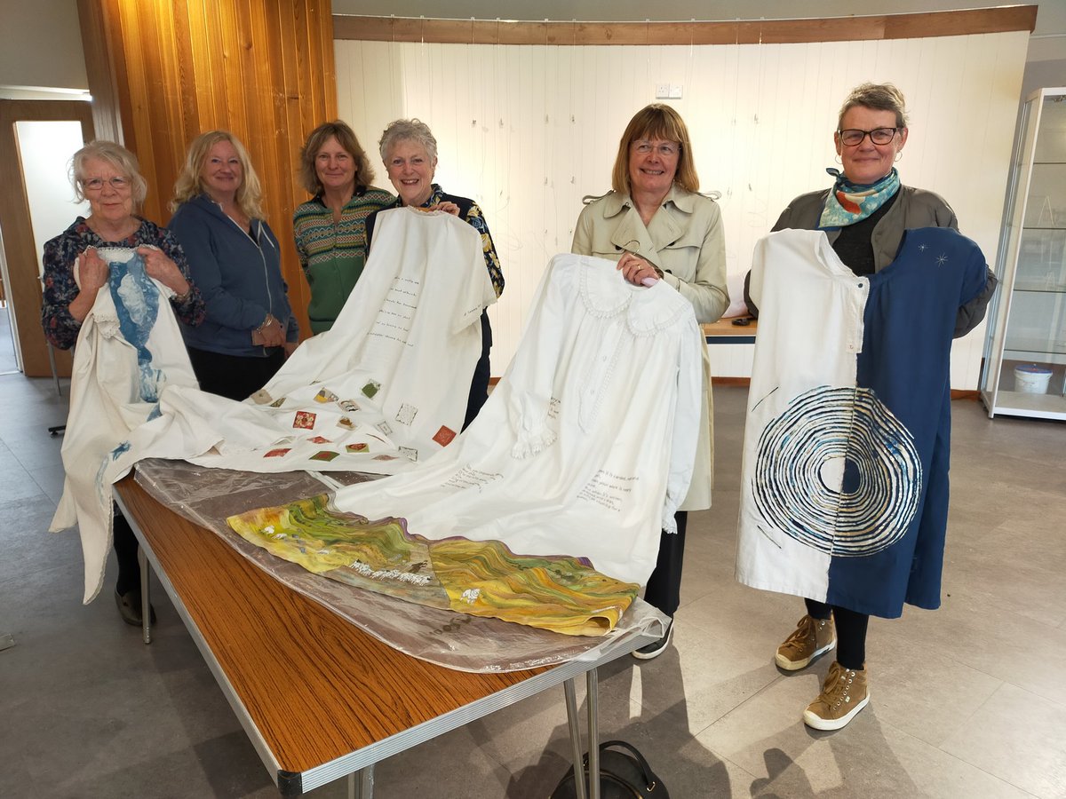 Great to see members of The Small Group and see the stunning work created for their exhibition here in 2025. Such beautiful pieces inspired by the Museum collections and themes and wonderful that there's more to come! #Textiles @YorksTextiles #embroidery #landscape #homelife