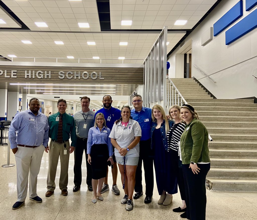 Big Mission Monday at Temple High School. Appreciate some of our athletic staff & counseling staff joining in with the senior leadership team to welcome students and wish them good luck on their STAAR exams!