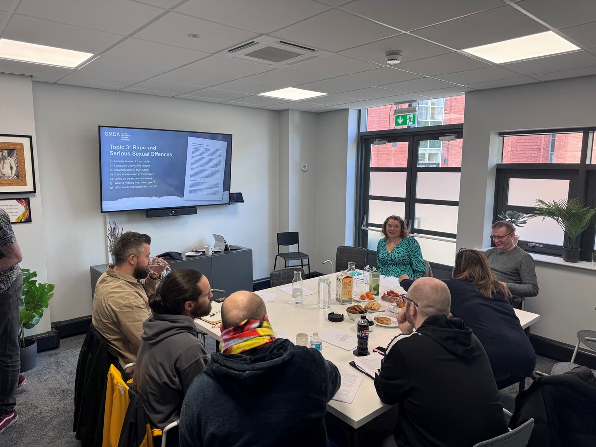 Had the real pleasure today of hosting a group of VCSE leaders at @ThisIsSurvivors to talk all things male victims as part of my work with @ProfDavidGadd on the @MayorofGM / @DeputyMayorofGM Male Victims of GBV Strategy. Such rich discussion and ideas. Proud to be a Manc!