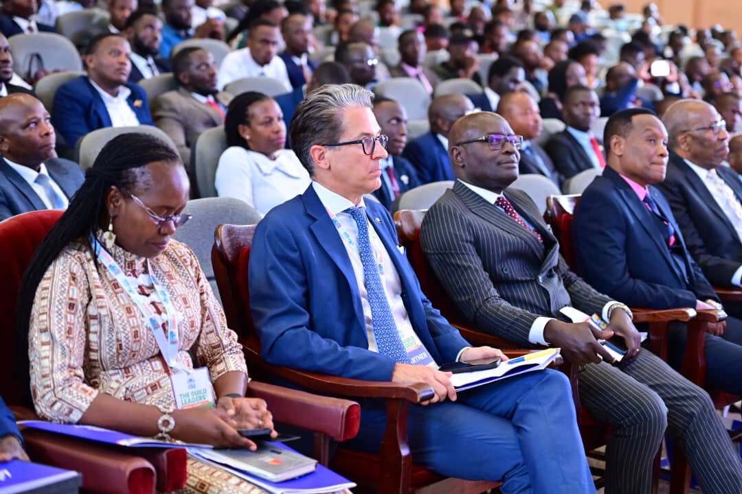 'Grooming young people is good in Leadership. You have an opportunity to learn from Experienced Leaders.” —H.E Jakaya Kikwete, Former President of the United Republic of Tanzania, delivers his keynote address as Chief Guest at the #GuildLeadersSummit2024 #HappeningNow @Makerere.