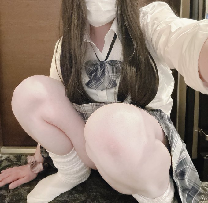 足がエロい俺🦵 #女装 #Trans https://t.co/KM00rGr82z<a href="/tag/%E5%A5%B3%E8%A3%85"class="tags">#女装</a><a href="/tag/trans"class="tags">#Trans</a>