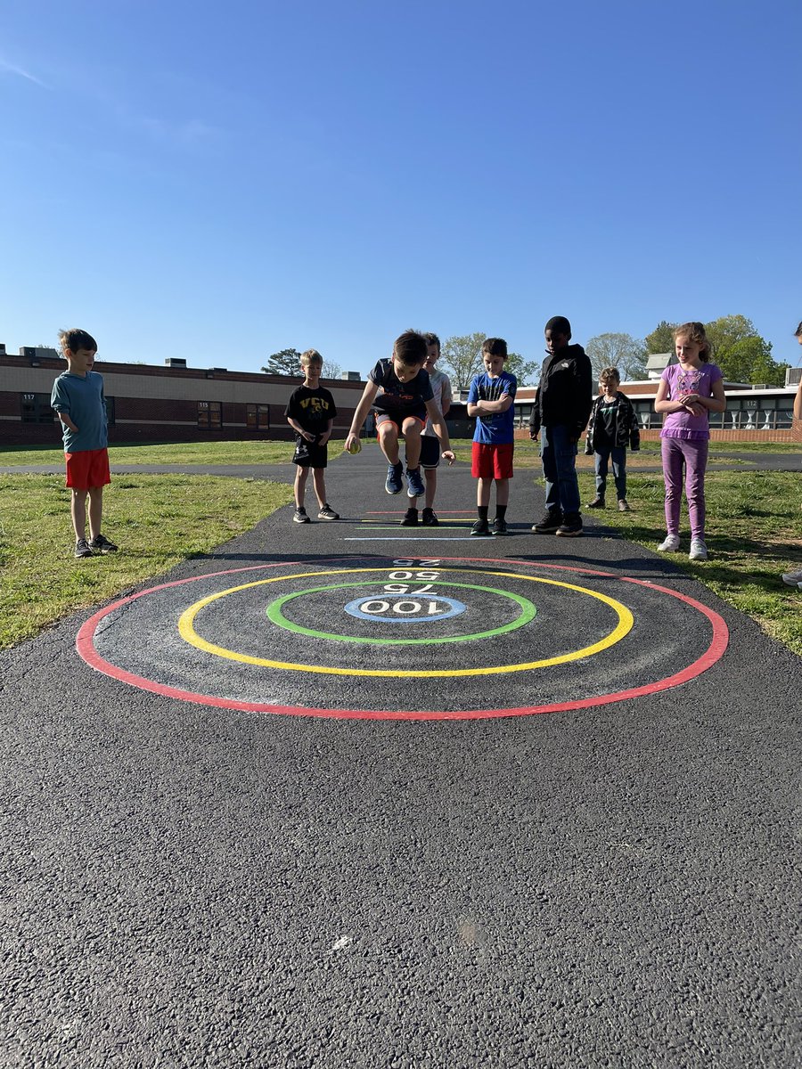 Emily-Anne Davis tweet media