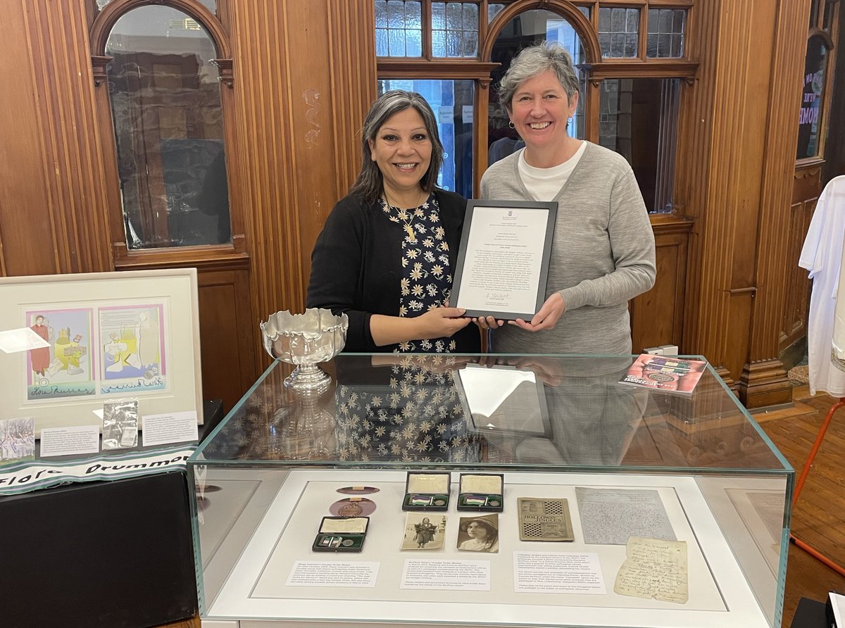 A real pleasure to welcome Scotland's Minister for Culture, Europe and International Development, @kaukabstewart, to @womenslibrary this morning. She presented a framed copy of the Motion she submitted to Parliament marking our exhibition of Maud Joachim's hunger strike medal.