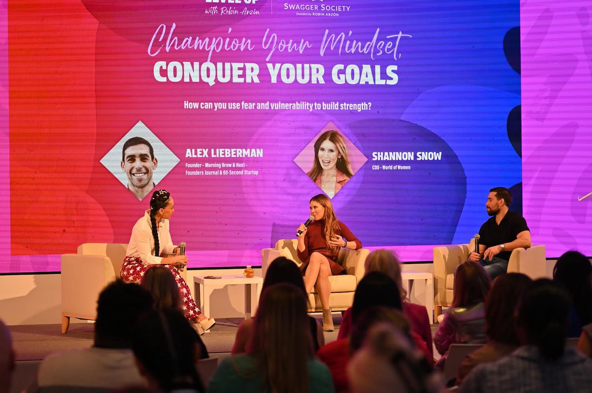 Monday energy: Don’t wear others’ assumptions that you are going to play small 

Grateful for an incredible conversation with <a href="/RobinNYC/">Robin Arzón</a> at <a href="/SwaggerSociety/">Swagger Society</a> in NYC