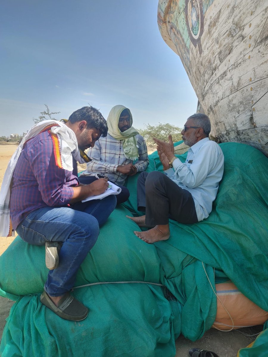 As part of their fieldwork, first-year Master's students from JTSDS visited Jakhau in Kutch district of Gujarat. In this region, the students conducted a rapid assessment of different coastal villages to understand coastal erosion concerns
#Erosion #CoastalEcosystem #Fieldwork