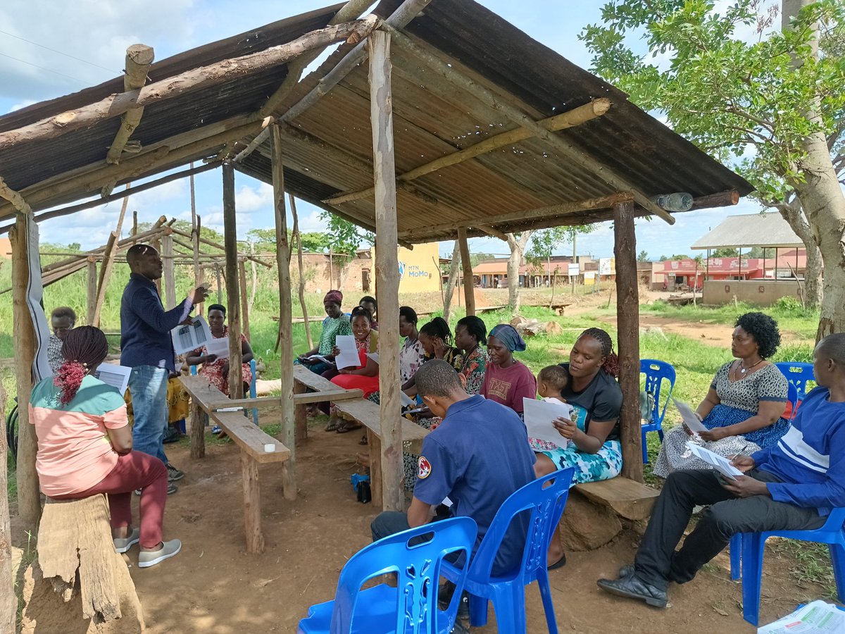 The #LanguageMatters study is in Hoima district disseminating the study findings. #AtTheEquatorUG @SemakulaRitah @MagoolaJohnson