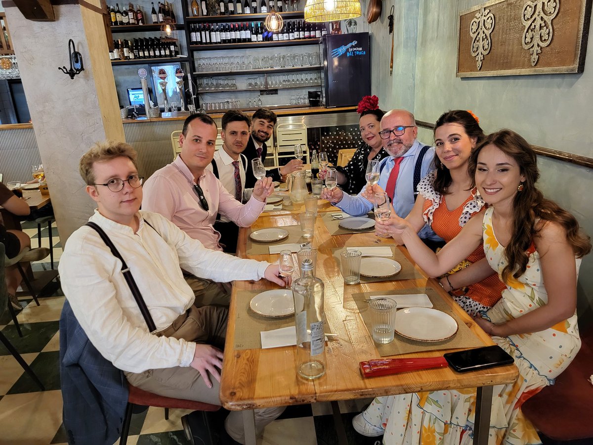 Angulo Lab warming engines for "La Feria de Abril de Sevilla". Enough of research for today 👏🏻👏🏻💃💃