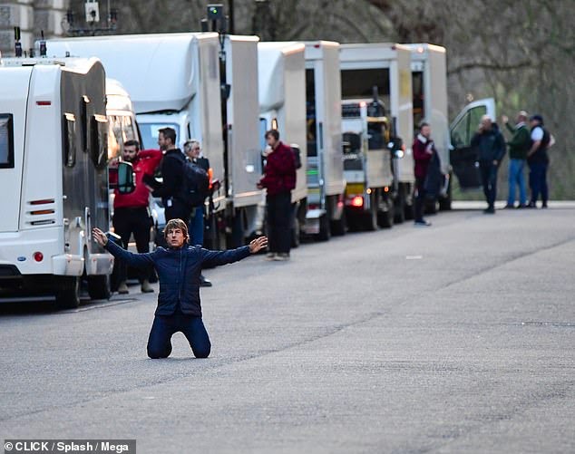 Missão Impossível 8 está atualmente sendo gravado na famosa Downing Street conhecida por abrigar o Primeiro Ministro Britânico.

#TomCruise
#MissionImpossible
#MissãoImpossível 
#MI8
#MissionImpossible8
#MissãoImpossível8