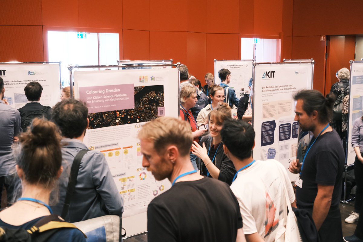 colouringdresden tweet media