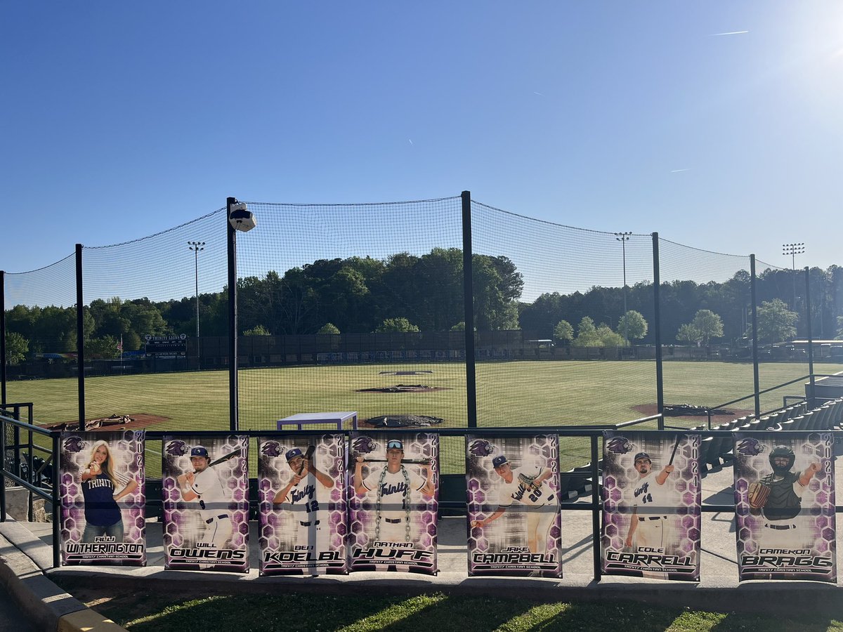 TCSLions_BSBL's tweet photo. 🦁❕GAME DAY ❕🦁

A beautiful day to celebrate our seniors. Come out tonight for Senior Night as the Lions take on Landmark and honor our 7 seniors from the class of 2024! 

🆚: Landmark
⏰: 5:30 P.M.  
📍:  8817 Hwy. 54 Sharpsburg, GA. 30277
👔:  ⬛️⬜️⬜️ https://t.co/rnUBIo9P6P