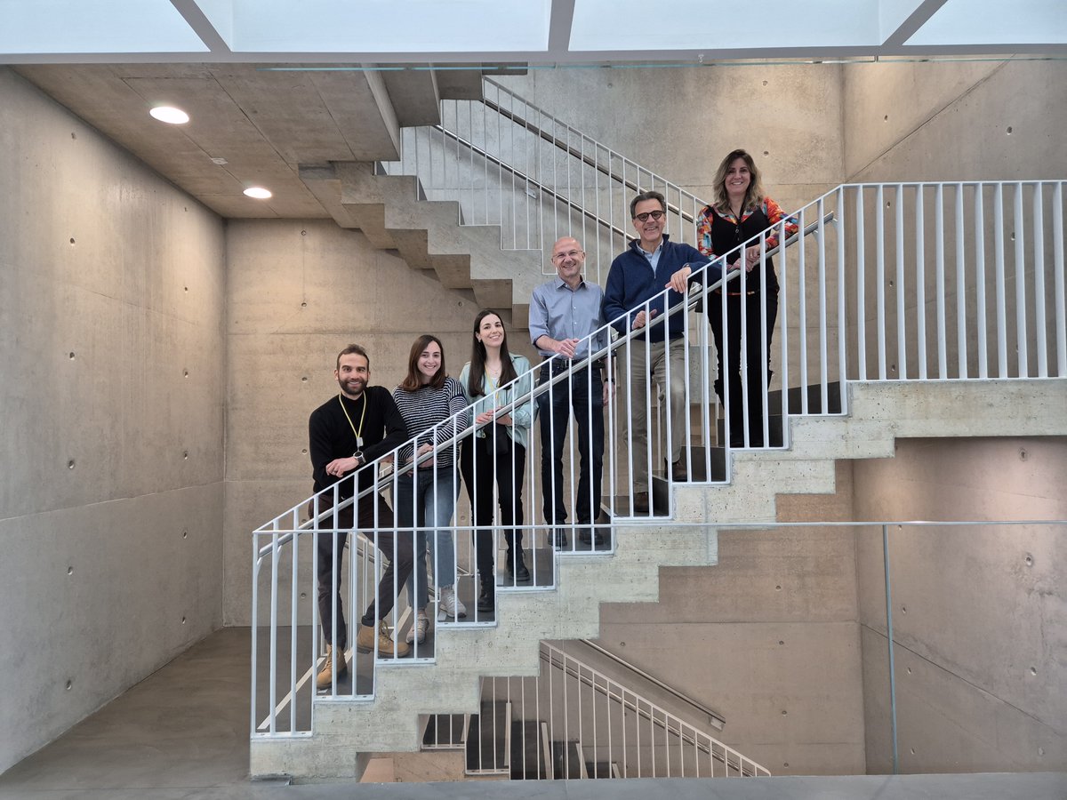IRB_Bellinzona (@bellinzonairb) on Twitter photo We were thrilled to have Prof. #DieterSaur (<a href="/TU_Muenchen/">TU München</a>) join us in #Bellinzona as a guest for our #PhDprogram. Thank you for the stimulating scientific discussions and for sharing your invaluable insights🌟 <a href="/USI_en/">USI University</a> #PhD #PhDProgram #IRB #Grassi #TUM #Biosplus We were thrilled to have Prof. #DieterSaur (<a href="/TU_Muenchen/">TU München</a>) join us in #Bellinzona as a guest for our #PhDprogram. Thank you for the stimulating scientific discussions and for sharing your invaluable insights🌟 <a href="/USI_en/">USI University</a> #PhD #PhDProgram #IRB #Grassi #TUM #Biosplus