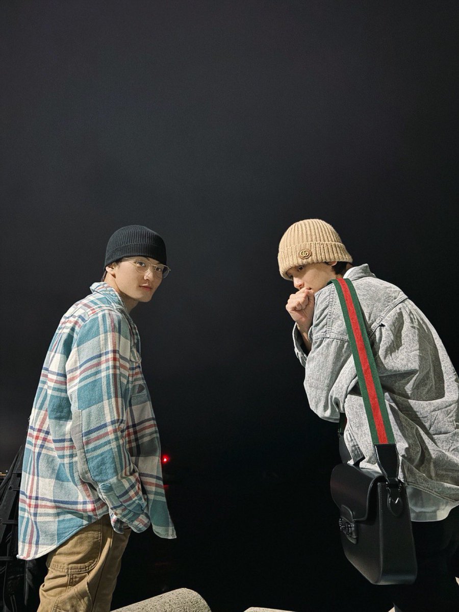 sfwithfs's tweet photo. i'm just... a little comforted by the fact that haechan is in his childhood hometown. jeju is where he takes his friends when they're anxious. him and mark have been here before too to take little breaks. may jeju bring haechan some comfort and that needed familiarity. https://t.co/ypO5xiglEH