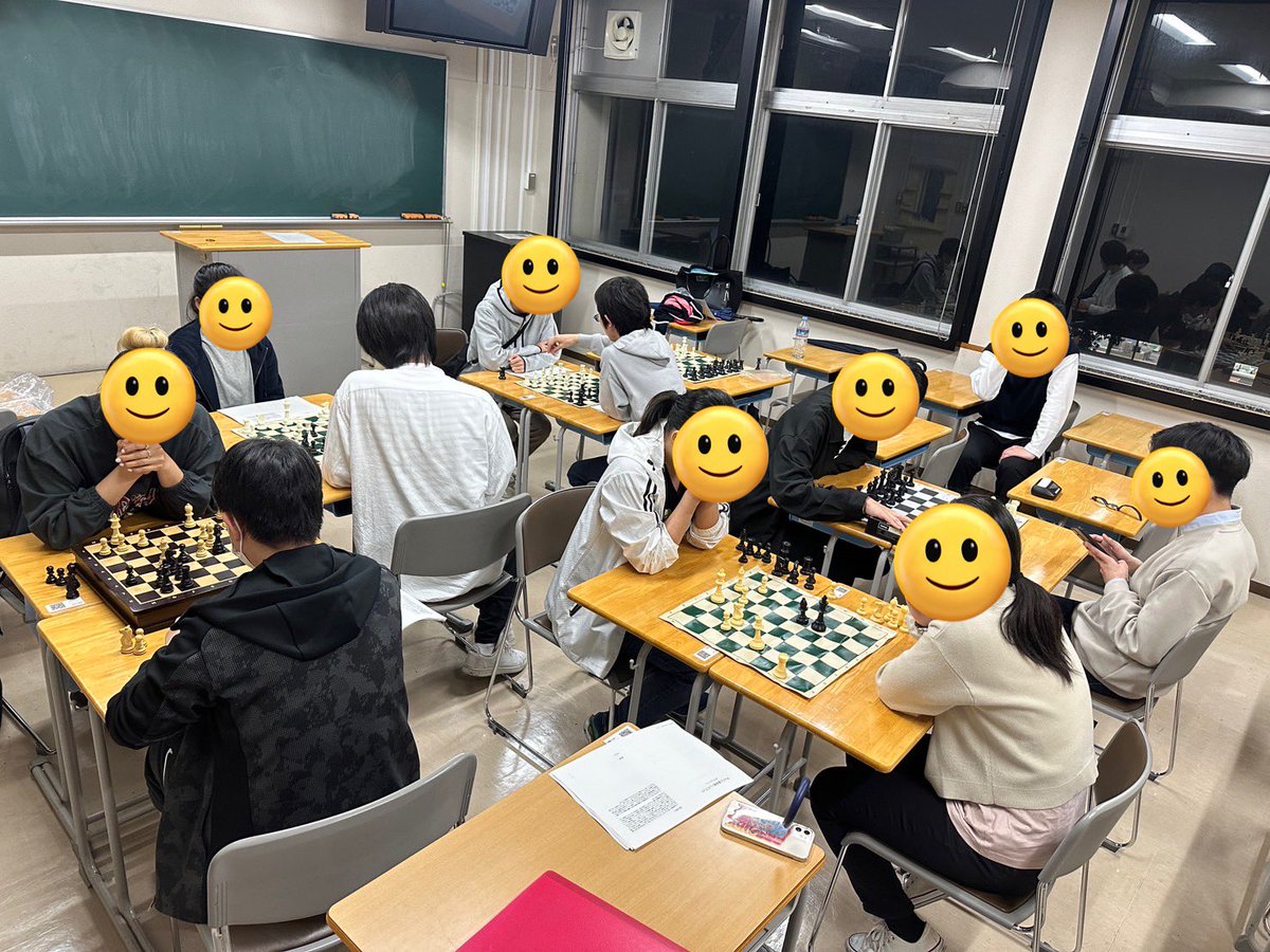 新歓に来た皆さん本当にありがとうございました！
本日参加できなかった方でも、来週また新歓を行いますので、ぜひ来てください🙏

#春から熊大
#チェス