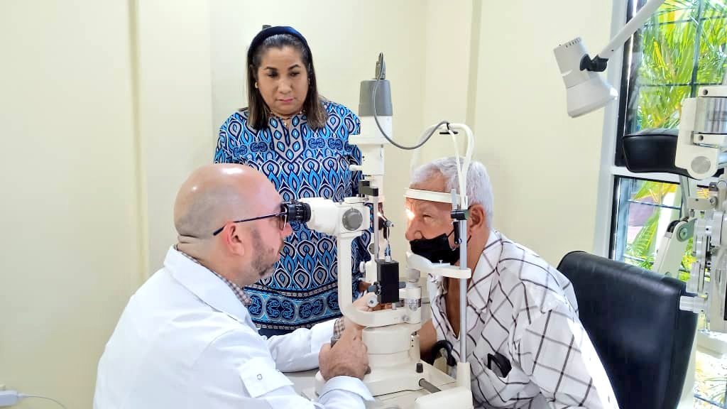 #FelizLunes #15Abr || ¡Trabajo permanente! 

Desde el estado Monagas la Unidad <a href="/ipasmematurin/">Ipasme Maturín</a> trabaja día a día garantizando la atención medica integral con todos sus servicios activos.

#DaleConMaduro
<a href="/NicolasMaduro/">Nicolás Maduro</a>