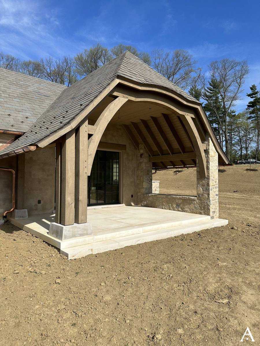 RenaissanceGSB's tweet image. Surely this is la vie en rose – a French-style chateau in which to spend one’s retirement? Reclaimed stone, oak framing and our signature bronze windows infuse this incredible design by @periodarchitect with character.

#Renaissance #CustomBronze #CustomArchitecture #PeriodStyle