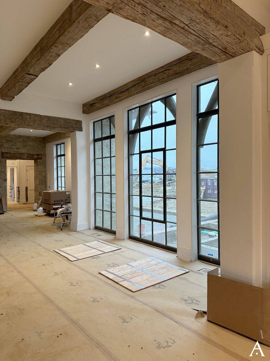 RenaissanceGSB's tweet image. Surely this is la vie en rose – a French-style chateau in which to spend one’s retirement? Reclaimed stone, oak framing and our signature bronze windows infuse this incredible design by @periodarchitect with character.

#Renaissance #CustomBronze #CustomArchitecture #PeriodStyle