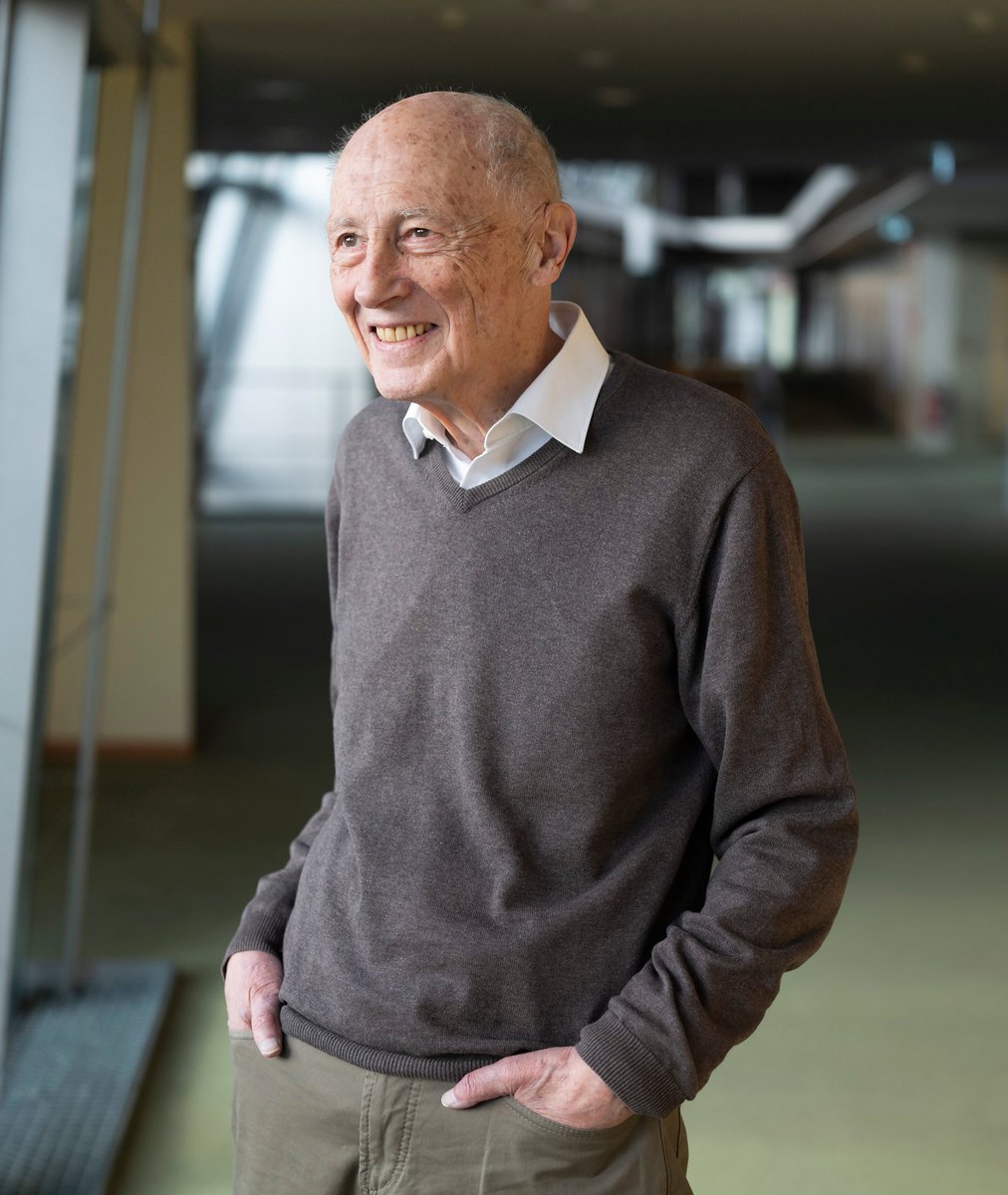 It is with great sadness that we have to announce that our founding director Peter Fulde passed away on April 11, 2024. We will make every effort that his spirit will continue to guide the institute as his living legacy. Directors of the MPIPKS pks.mpg.de/condolence