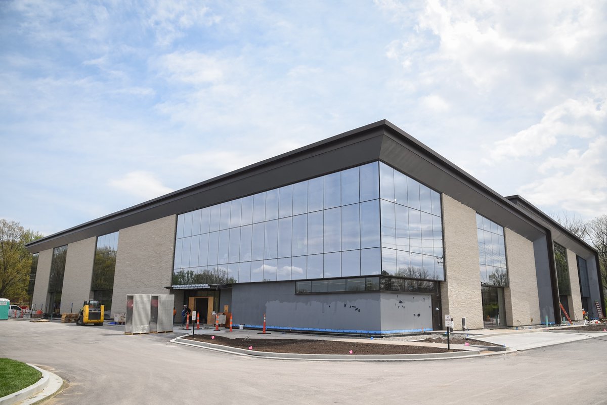 Big news! St. Louis County Library is pleased to announce the grand opening of the new Clark Family Branch, located at 1640 S. Lindbergh Blvd. in Ladue. The opening will occur in two phases in June & July. Learn more: ow.ly/hVFs50RfqLM #yourlibraryrenewed