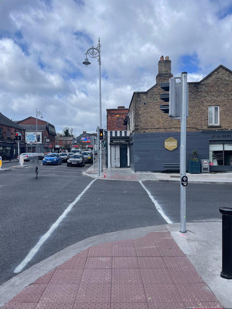 @LaceyDermot @Annie_Whitmore @DublinInquirer @DCCTraffic @hazechu @ivanabacik @OCallaghanJim @chrisandrews64 @RanelaghLife @DubCityCouncil @dermotlacey Ta-dah 💫 A safe pedestrian/wheeler crossing for Ranelagh/ Chelmsford Rds 🦓🚦🚶🏾‍♂️. It shdnt take 5+ years of pleading to do the right thing @DubCityCouncil, but it’s progress 🙏 @RanelaghLife @LaceyDermot ✨ @hazechu ✨ @ivanabacik ✨
